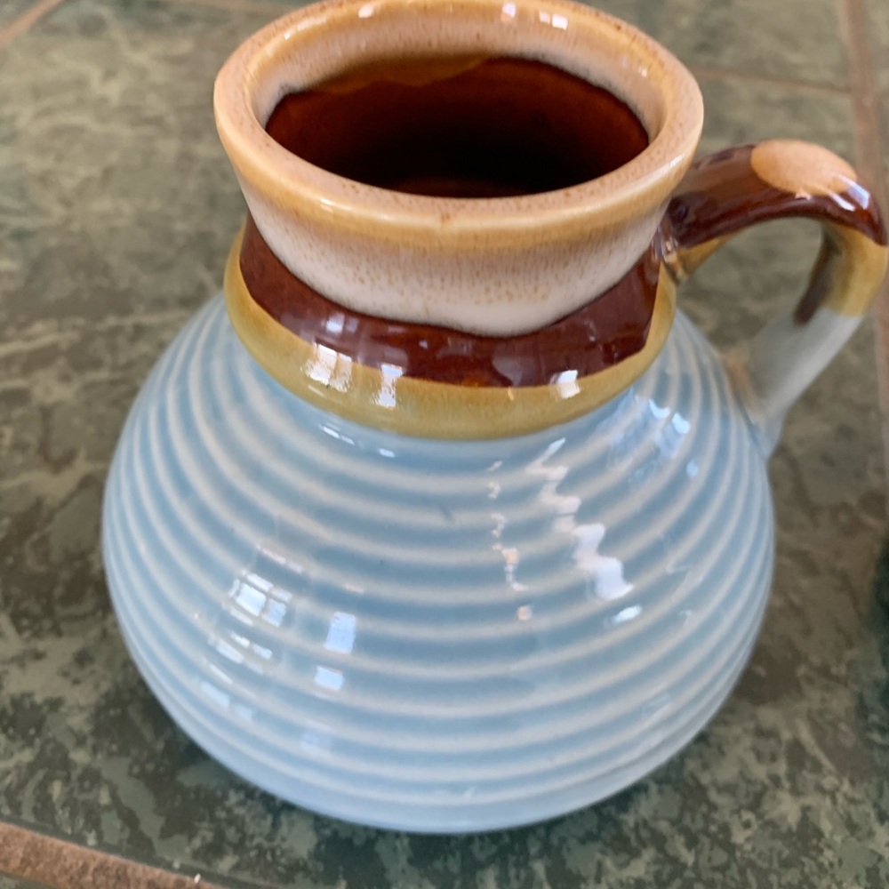 Vintage Gibson mugs Blue Ribbed Body and Brown Rim